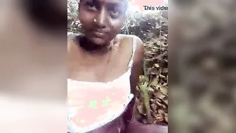 Tamil Wife Getting Pussy Fingered Outdoors In Risky Public Mms