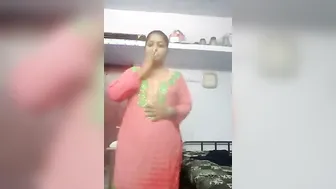Chubby South Indian Girl Stripping Naked For Her BF