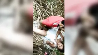 Village GF Fucking BF Behind Farm Fields Quietly
