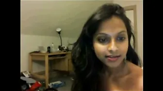 Naked GF Dancing And Teasing On Webcam For BF