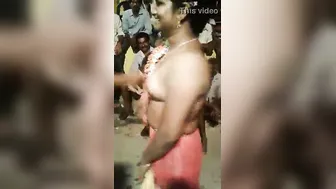 Naked Village Babe Dancing Wildly Before Getting Fucked Outdoors