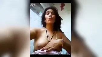 Village Wife Stripping Naked On Webcam For Her Secret Admirer