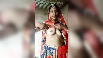 Village Wife Stripping Bare Sending Naughty Video To Her Cousin