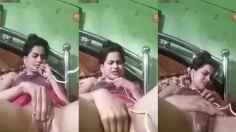 Bangladeshi Babe Fingering Her Dripping Pussy Live On Selfie