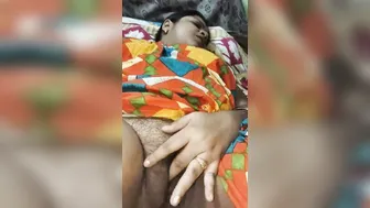 Bengali Wife Fingering Her Hairy Pussy Live On Her Webcam