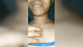 Thick Bengali Babe Stripping Naked Filming Herself On Mobile