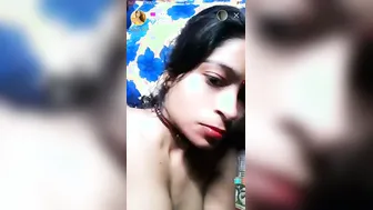 Leaked Private Video Call Of Horny Bhabhi Chatting Nasty On Cam