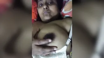 Busty Bangladeshi Babe Flashing Her Huge Natural Boobs On Webcam