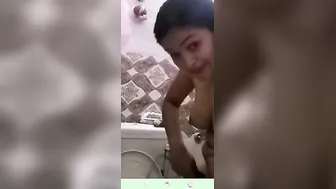 GF Washing Her Pussy While I Secretly Record Everything
