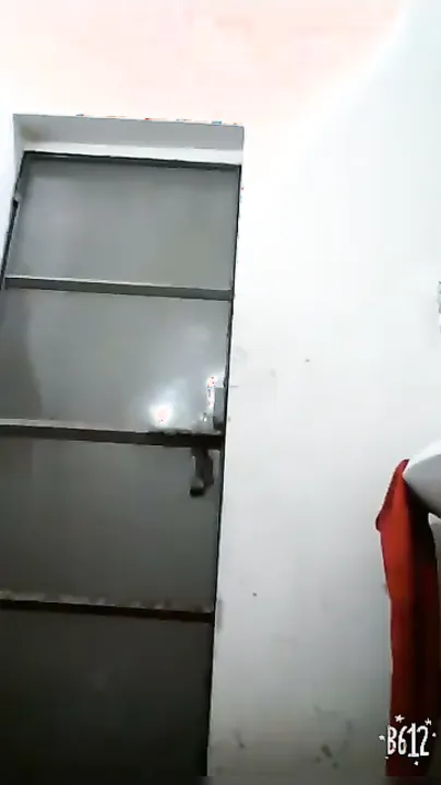 Pakistani GF Leaked Nude Video Spreading Like Wildfire