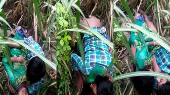 Village Lovers Fucking Passionately In Open Grass Field Caught