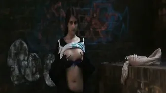Indian GF Caught Peeing Outdoors By BF On Camera