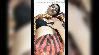 Homemade Indian Couple Sex Tape Leaked From Their Bedroom Stash