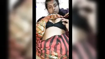 Homemade Indian Couple Sex Tape Leaked From Their Bedroom Stash