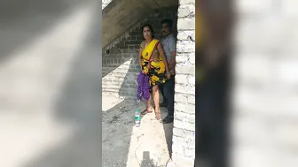 Married Bhabhi Sneaking Outdoor Sex With Neighbor In Fields