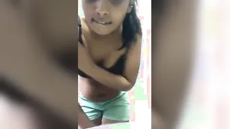 Tamil Babe Doing Striptease For BF In Private Recording