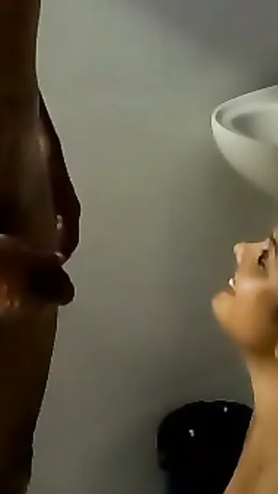 Kerala GF Pissing And Fucking In Homemade Private Video