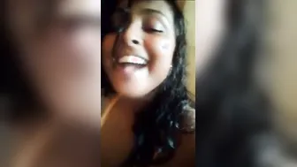 Lankan Babe Naked Body Exposed In Leaked Private Phone Video