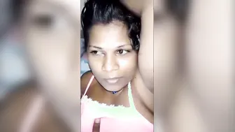 Chubby Tamil GF Getting Tits Pressed In Topless Clip