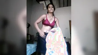 Beautiful Island Girl Stripping Down Naked Showing Everything