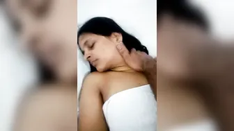 Tamil Wife Showing Off Big Natural Tits In Leaked Selfie Video