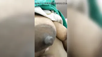 Mature Tamil Wife Flashing Her Huge Melons In Naughty Selfie