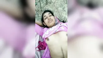 Innocent Looking Village Girl Taking It Deep In The Fields
