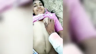 Innocent Looking Village Girl Taking It Deep In The Fields