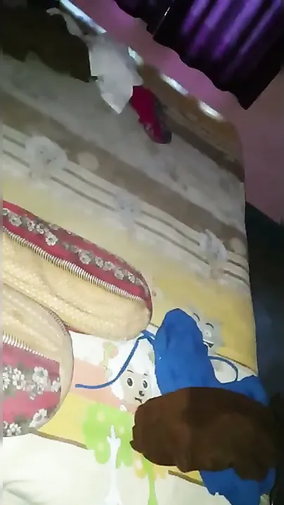 Virgin GF Getting Her Pussy Fucked In Leaked Mms Clip