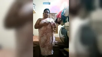 Shy Bhabhi Posing Completely Naked Taking Selfies In Bedroom