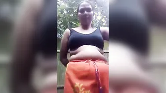 Chubby Village Bhabhi Bathing Outside Captured On Selfie Cam