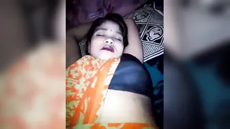 Shaved Indian Pussy Getting Exposed On Camera In Pov Footage