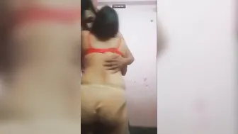 Newlywed Couple Having Dirty Phone Sex Show Caught On Camera