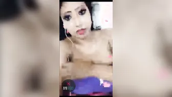 Thick Bhabhi Going Wild On Webcam For Eager Viewers Tonight