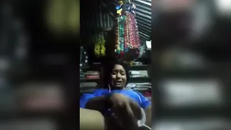 Amateur Girl Rubbing Her Pussy Hard And Moaning Loud