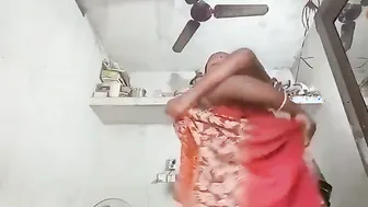 Desi Milf Aunty Recording Herself Getting Wild At Home Alone