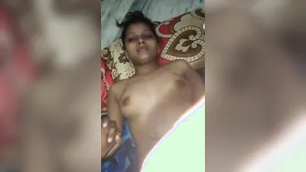 Beautiful GF Riding And Moaning In Homemade Clip