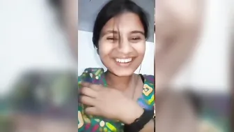 Young Desi Slut Recording Herself Nude Showing Her Entire Body