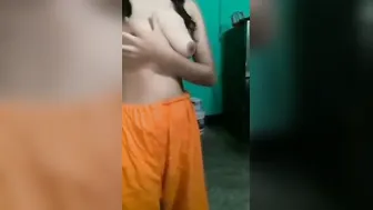 Bald Pussy Indian Babe Stripping Naked In Her Bedroom For Me