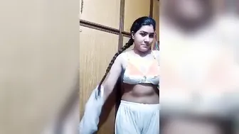Desi Babe Stripping Naked For Me In Private Homemade Selfie Clip