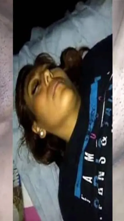 Hot Lankan GF Getting Her Pussy Fucked On Mobile Clip