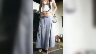 Busty Desi Girl Flashing Her Big Tits On Webcam For Strangers