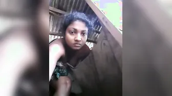 Village Babe Filming Herself Fingering Her Wet Pussy At Home