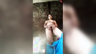 Busty Aunty Filming Herself Playing With Her Dripping Pussy