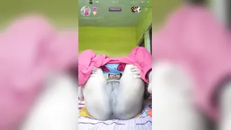 Village Bhabhi Showing Off Naked Body In Private Video Exposed