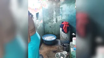 Village Aunty Bathing Naked Outdoors Caught By Hidden Camera