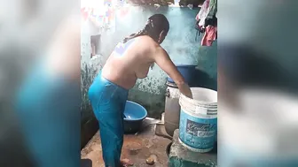 Village Aunty Bathing Naked Outdoors Caught By Hidden Camera