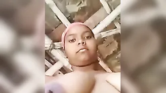 Village Wife Showing Big Boobs And Pussy In Private Selfie Vid
