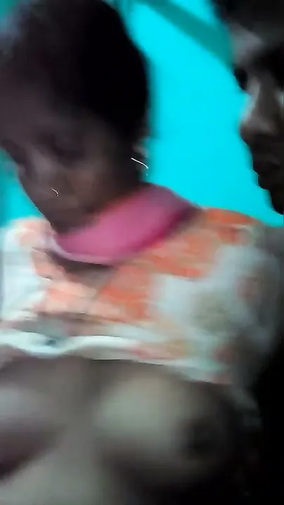 Mature Bangladeshi Aunty Seducing And Fucking Young Neighbor