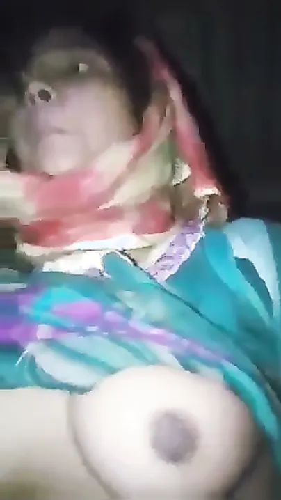 Covered Babe Showing Her Tits And Pussy On Camera For BF